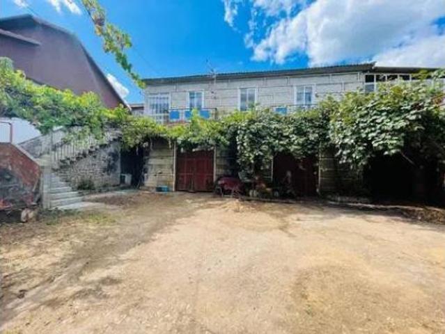 Chalet Venta Cartelle, Cartelle Capital