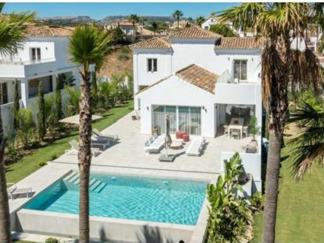 Chalet Venta Casares, Área de Casares