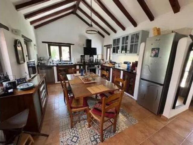 Chalet Venta Casares, Área de Casares