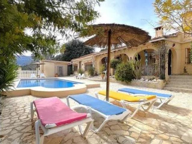 Chalet Venta Castell de Castells, Castell de Castells