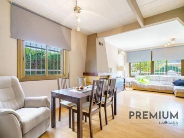 Chalet Venta Castelldefels, Can Bou