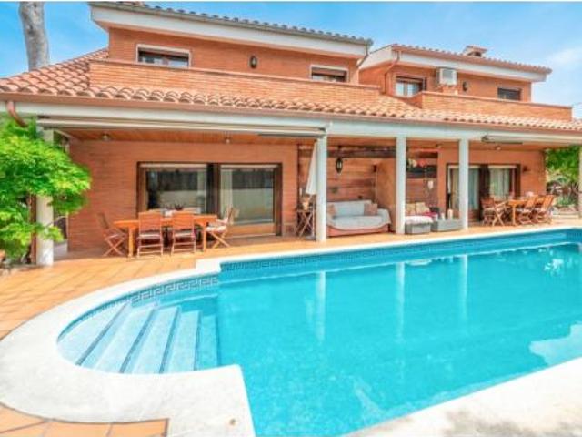 Chalet Venta Castelldefels, Montmar