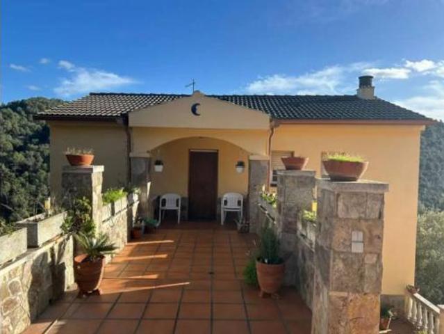 Chalet Venta Castellví de Rosanes, Castellví de Rosanes