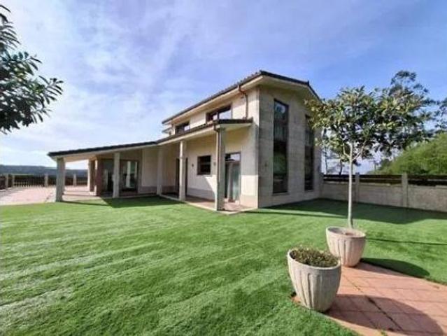 Chalet Venta Cee, Cee