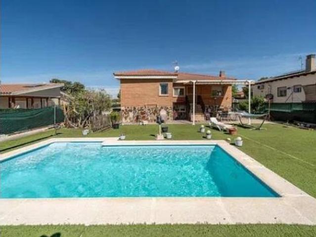 Chalet Venta Chiloeches, Albolleque
