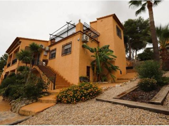 Chalet Venta Chiva, Chiva