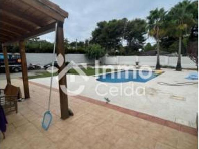 Chalet Venta Chiva, Chiva