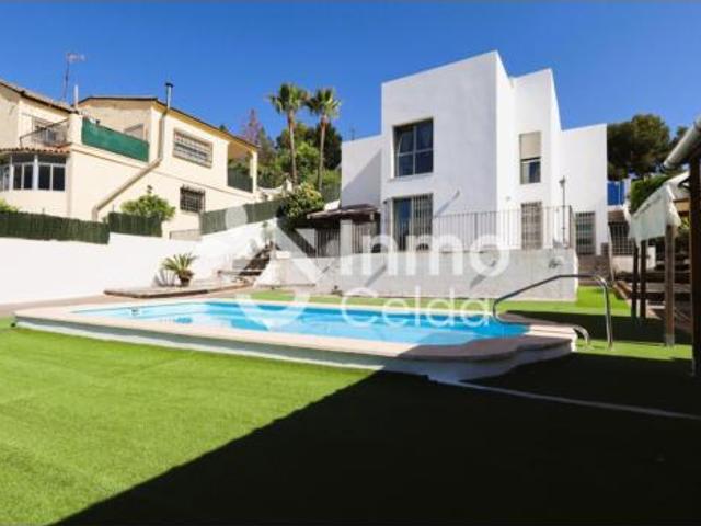 Chalet Venta Chiva, Chiva