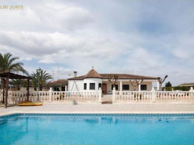 Chalet Venta Crevillent, Barrio de La Estación de Crevillent