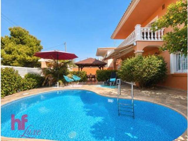 Chalet Venta Cubelles, Parc de Cubelles La Solana