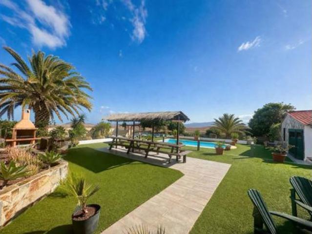 Chalet Venta Antigua, Triquivijate