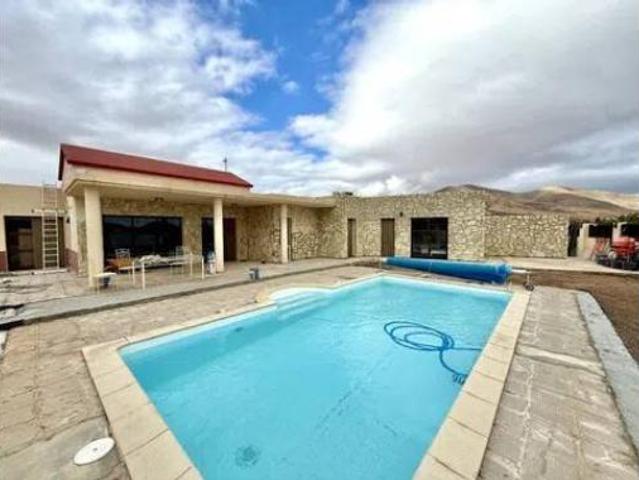 Chalet Venta Antigua, Antigua