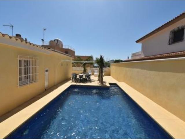 Chalet Venta Águilas, Calarreona Las Lomas