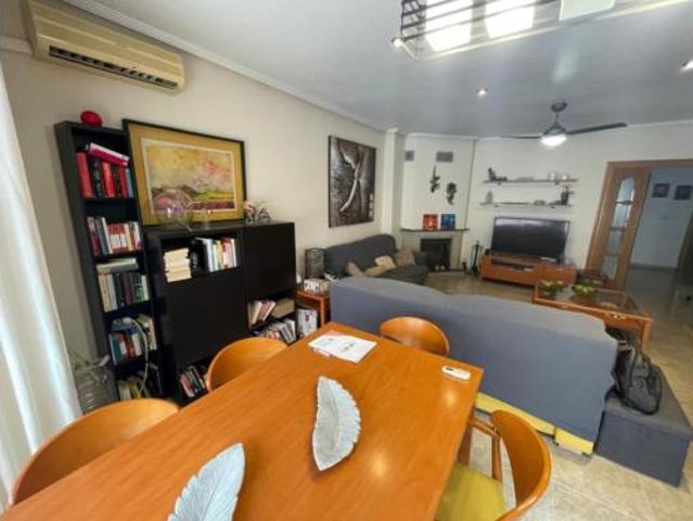 Chalet Venta Águilas, Centro