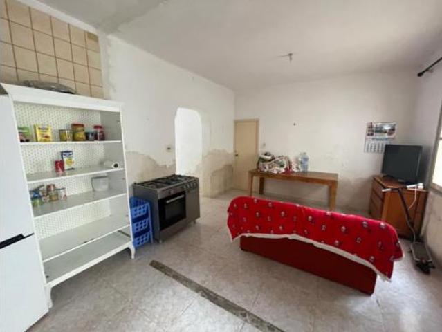 Chalet Venta Águilas, Centro