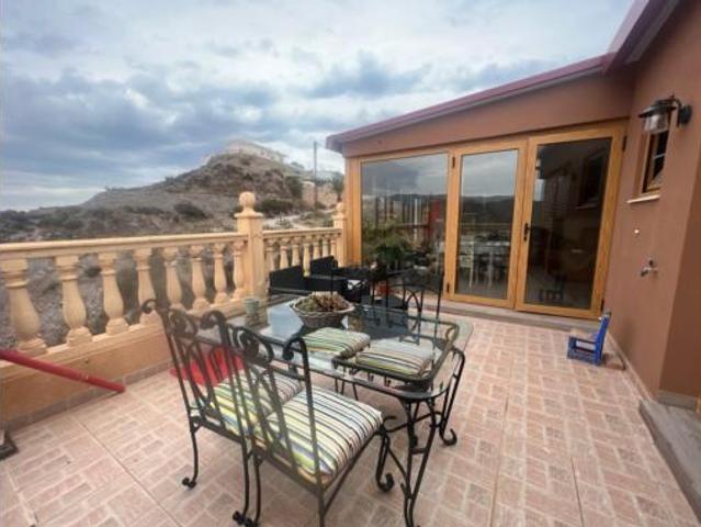 Chalet Venta Águilas, Los Geráneos