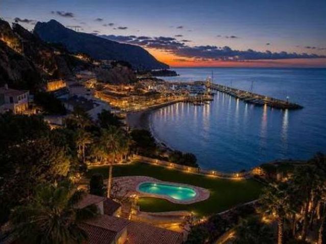 Chalet Venta Altea, Mascarat