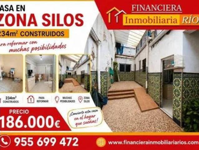 Chalet Venta Alcalá de Guadaíra, Centro