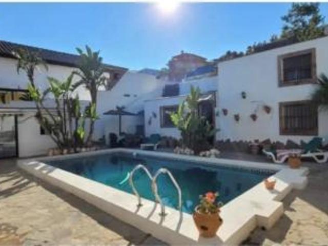 Chalet Venta Algeciras, El Pelayo Parques Naturales