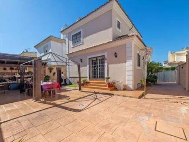 Chalet Venta Alhaurín de la Torre, Capellanía Retamar