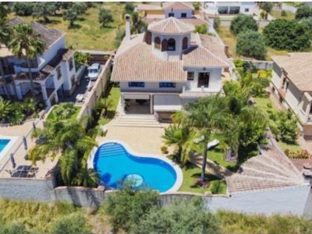 Chalet Venta Alhaurín el Grande, Centro