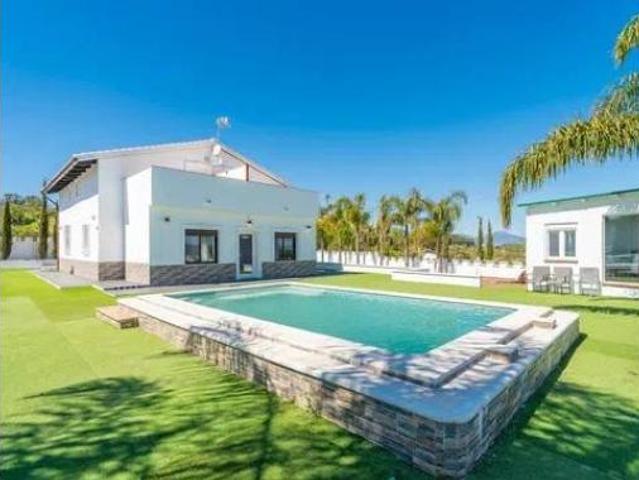 Chalet Venta Alhaurín el Grande, Centro