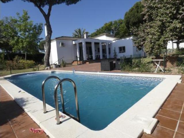 Chalet Venta Aljaraque, Corrales