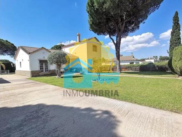 Chalet Venta Aljaraque, Corrales