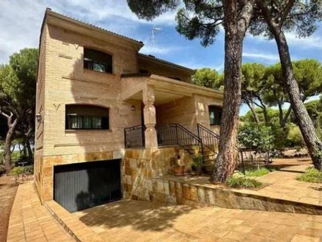 Chalet Venta Almorox, Almorox