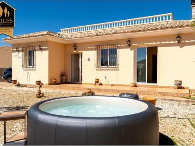 Chalet Venta Arboleas, Arboleas