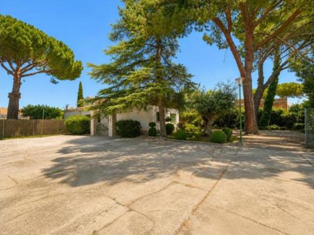 Chalet Venta Arganda del Rey, Centro