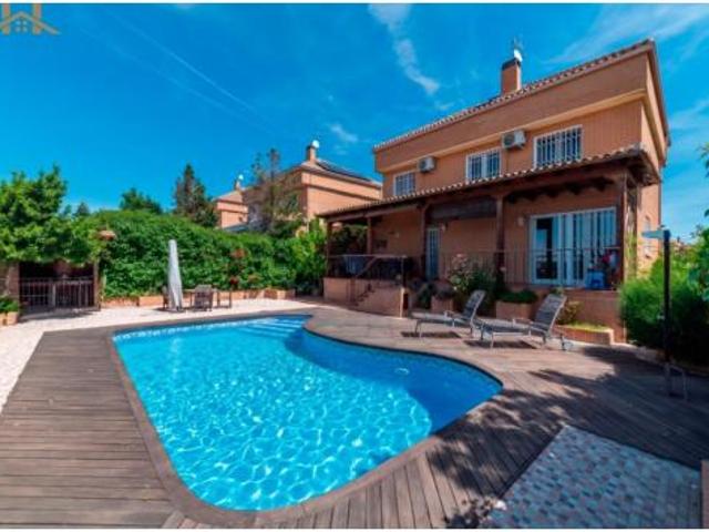 Chalet Venta Arroyomolinos, Castañeras