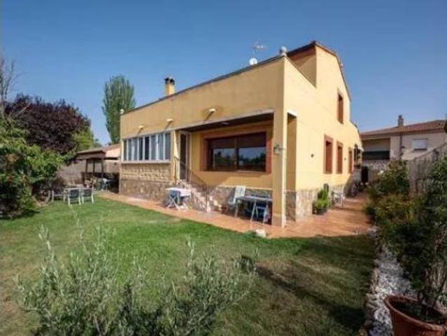 Chalet Venta Ávila Capital, Ávila Capital