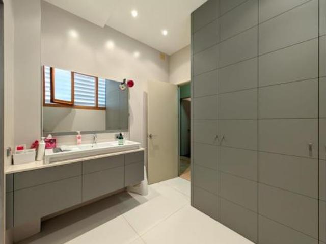Chalet Venta Banyoles, Banyoles