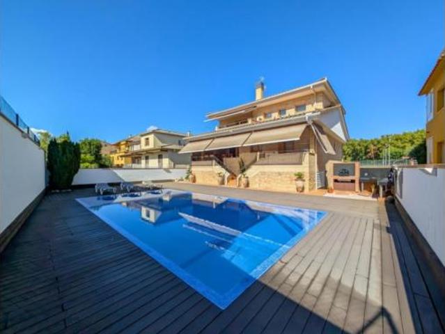 Chalet Venta Banyoles, Banyoles
