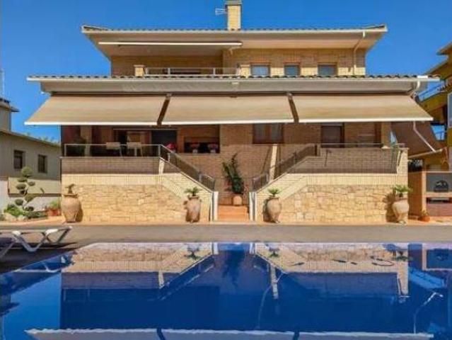 Chalet Venta Banyoles, Banyoles