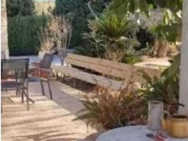 Chalet Venta Bétera, Centre