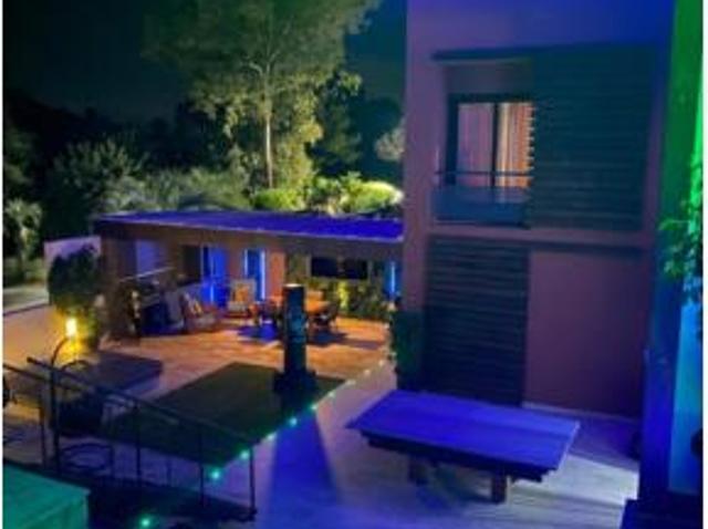 Chalet Venta Benahavís, Núcleo