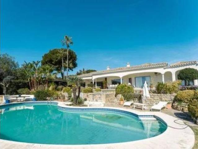 Chalet Venta Benahavís, Núcleo