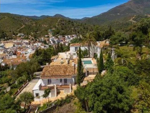 Chalet Venta Benahavís, Núcleo