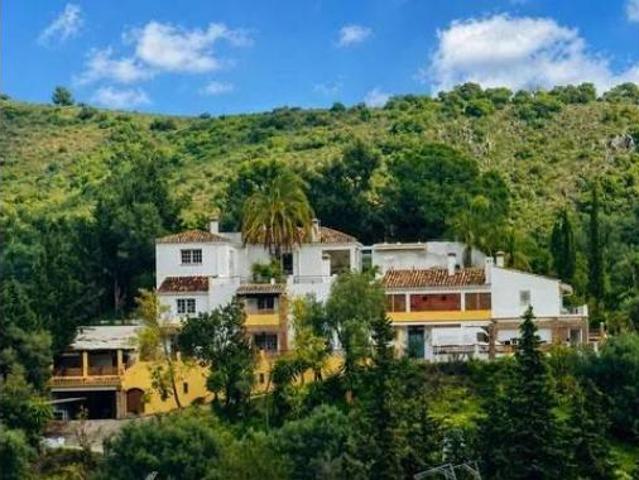 Chalet Venta Benahavís, Núcleo