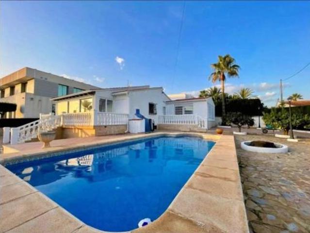 Chalet Venta Benidorm, Urbanitzacions