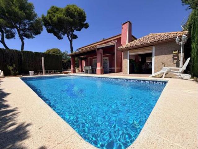 Chalet Venta Benidorm, Urbanitzacions