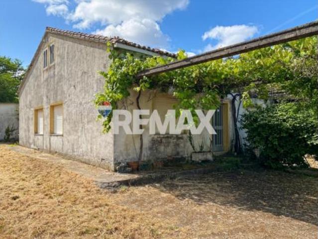 Chalet Venta Brión, Adoufe