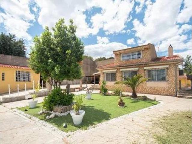 Chalet Venta Godelleta, Godelleta