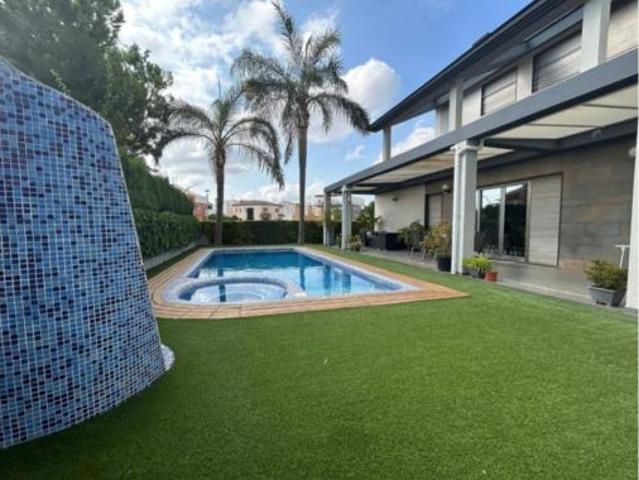 Chalet Venta Gandia, Santa Anna Urbanitzacions