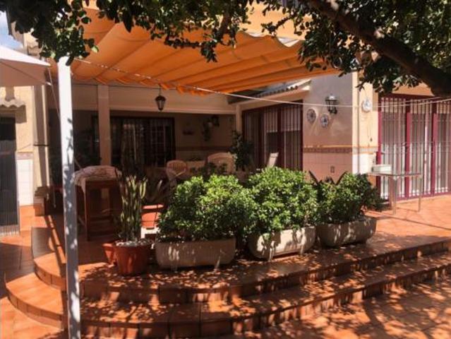 Chalet Venta Gandia, Santa Anna Urbanitzacions