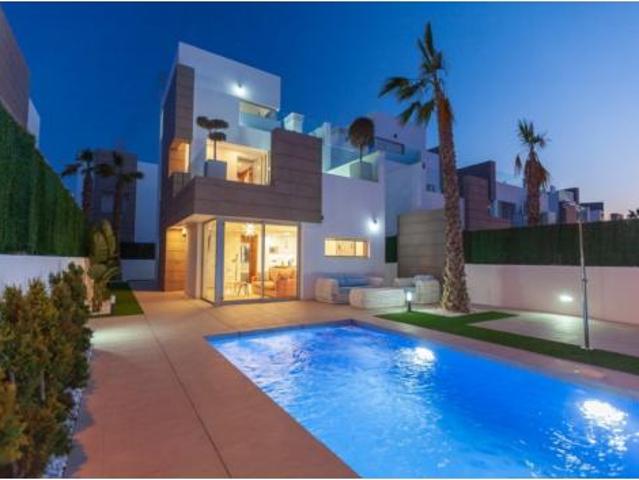 Chalet Venta Guardamar del Segura, Urbanizaciones