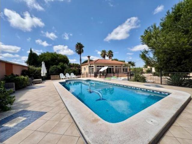 Chalet Venta Dolores, Dolores