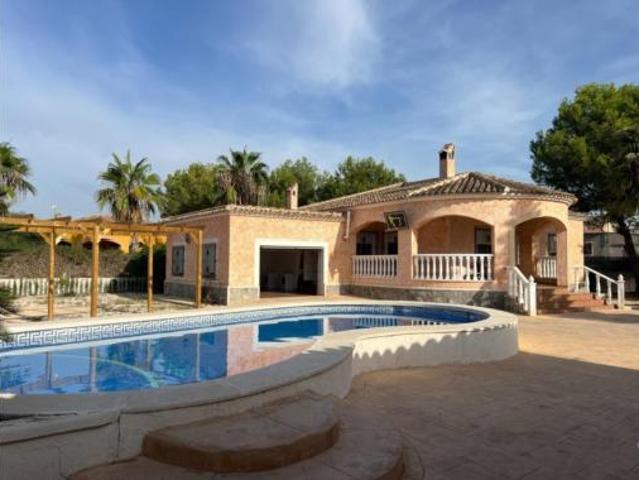 Chalet Venta Dolores, Dolores